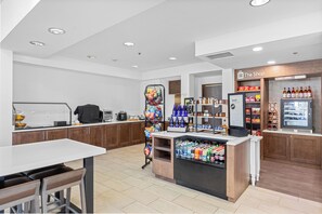 Petit déjeuner préparé sur commande servi tous les jours en supplément