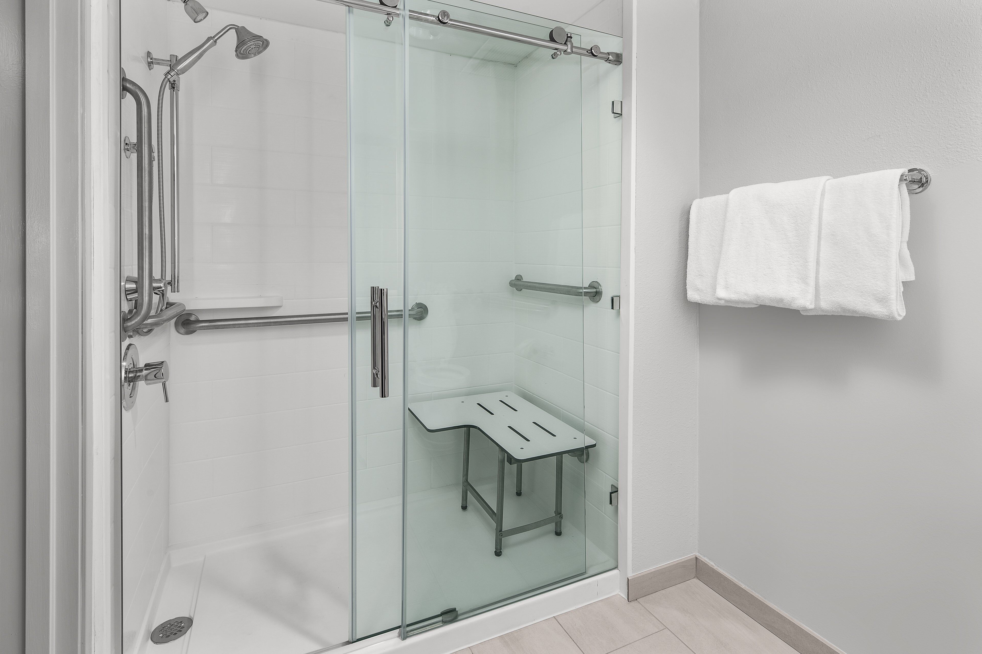 hydromassage showerhead, free toiletries, hair dryer, towels