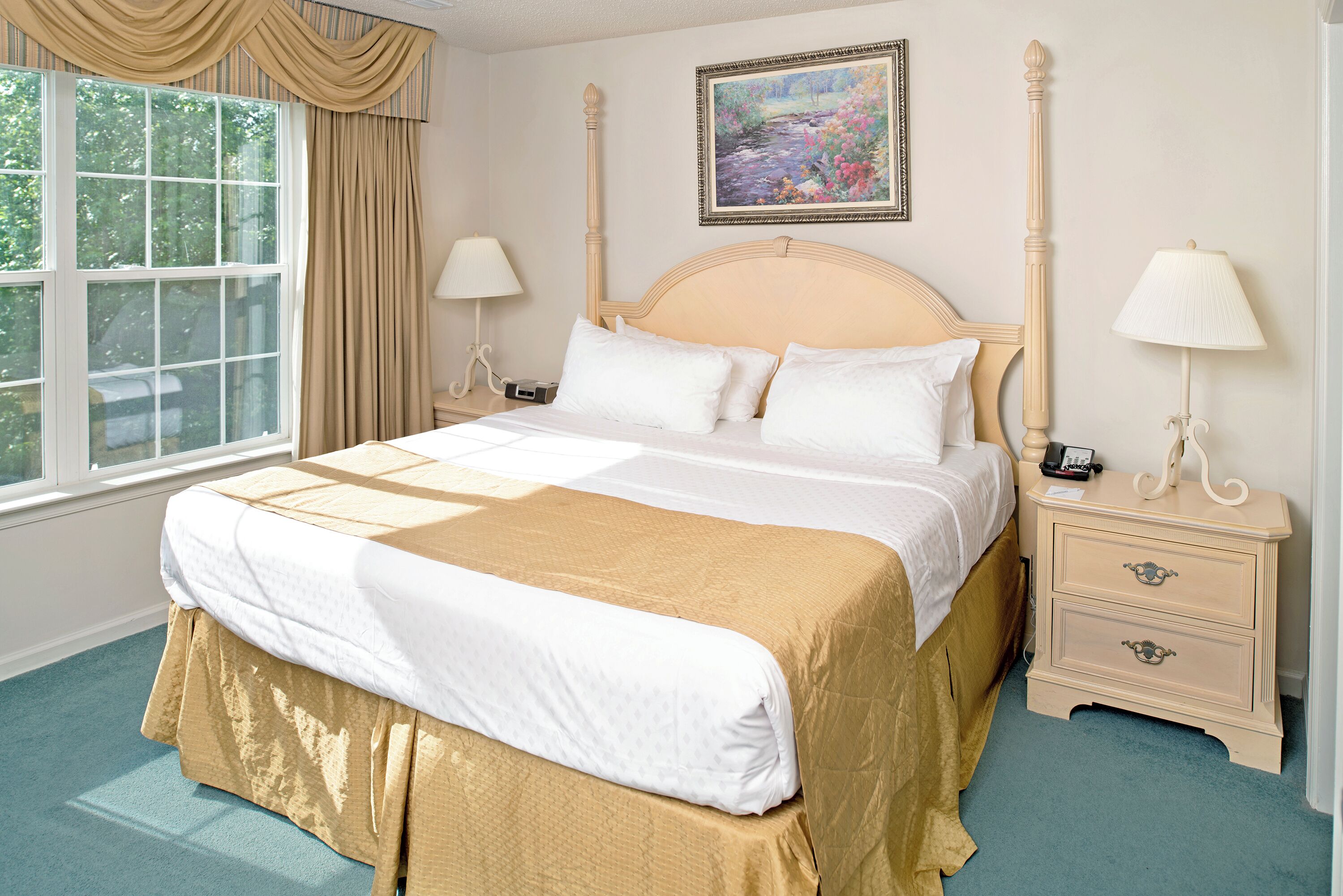 1 bedroom, premium bedding, in-room safe, desk