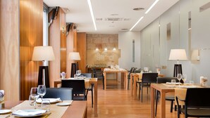 Ảnh chưa phân loại, 4 trong số 49 ảnh, nút