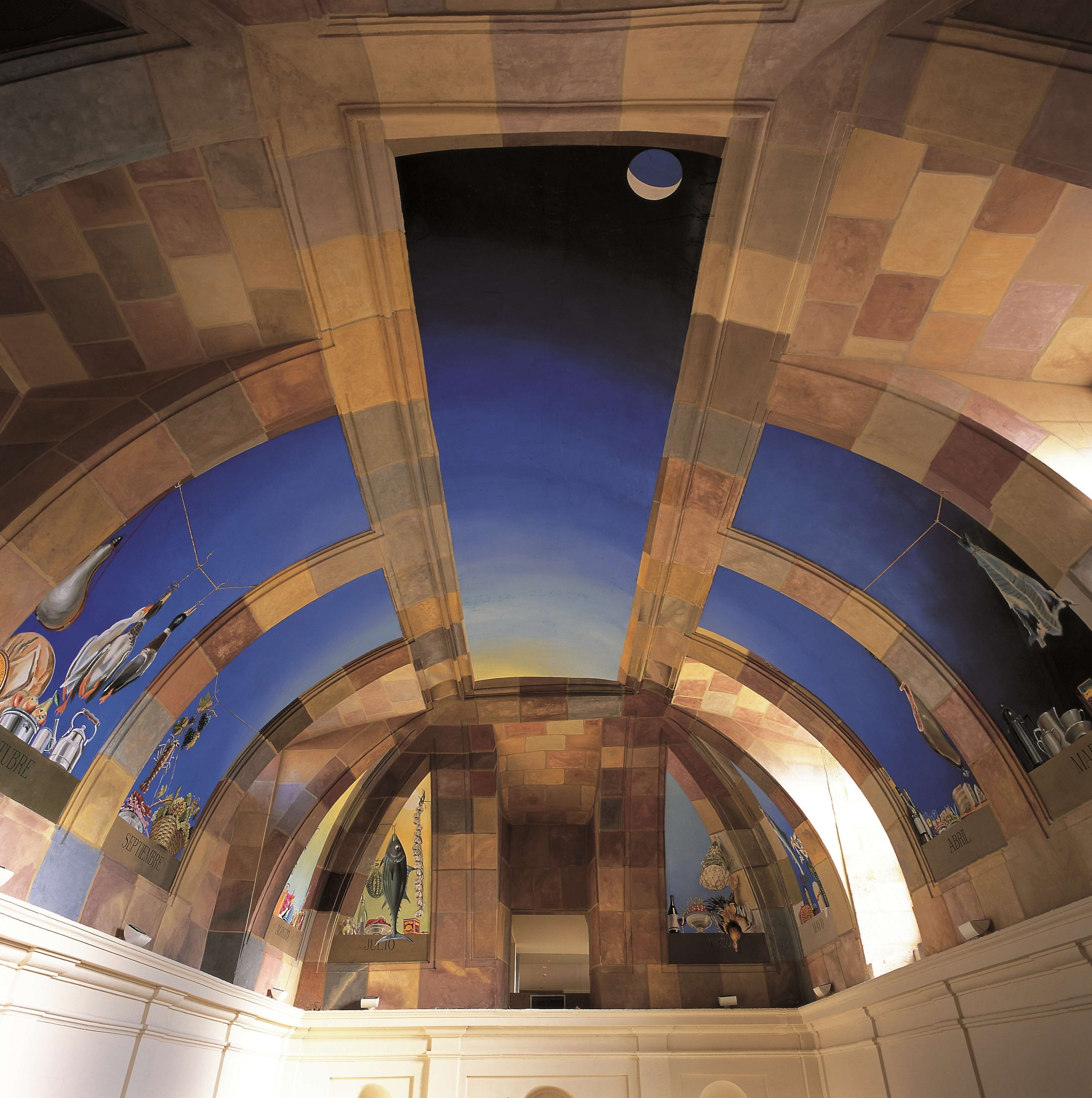 lunch and dinner served, local cuisine