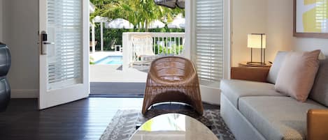 Suite (Ella's Sweet) | 2 bedrooms, premium bedding, in-room safe, individually decorated