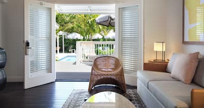 Ella's Cottages - Key West Historic Inns
