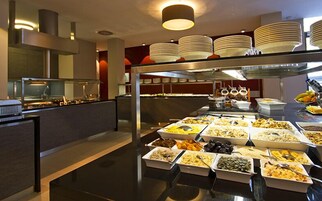 Morgenmadsbuffet hver dag mod et gebyr
