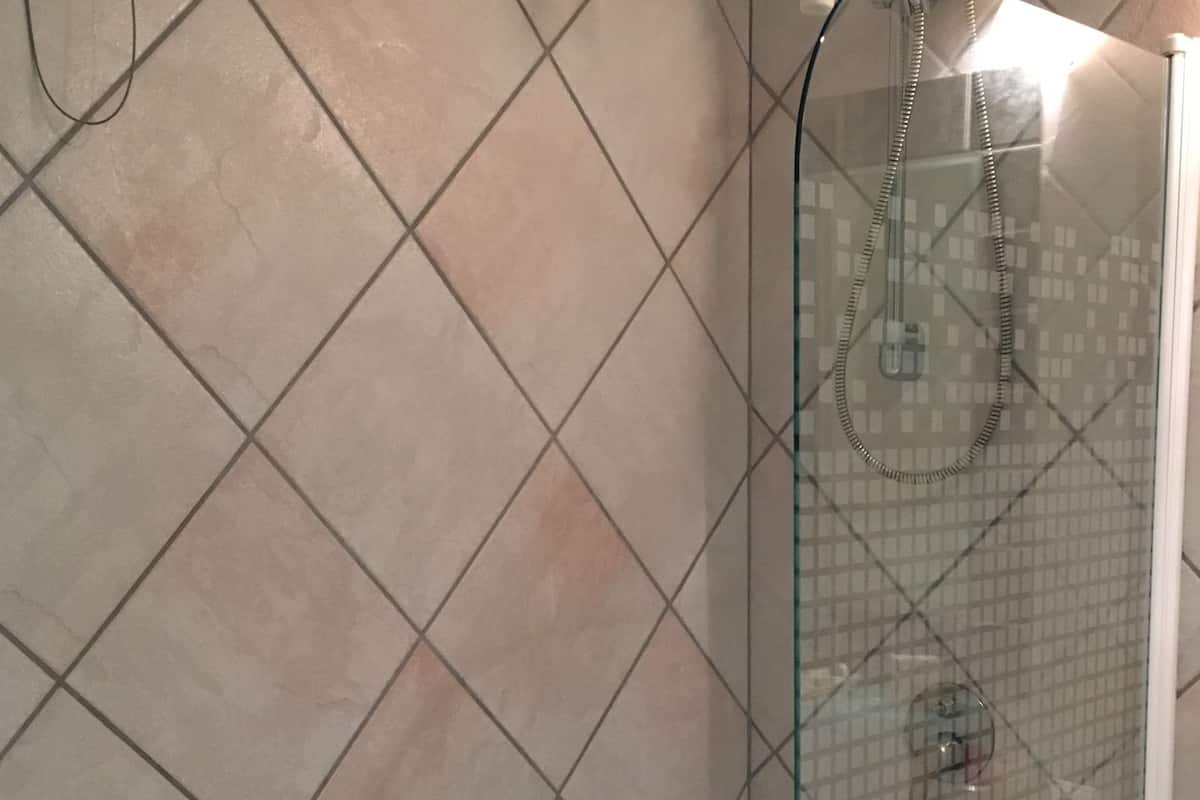 minibar, in-room safe, desk, blackout curtains