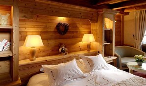 Superior-Zimmer | Hochwertige Bettwaren, Minibar, Zimmersafe, individuell dekoriert