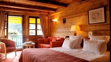 Standard Double Room | Premium bedding, minibar, in-room safe, individually decorated