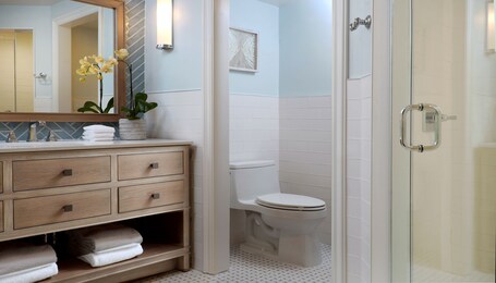 Southernmost Beach Resort - Image 23