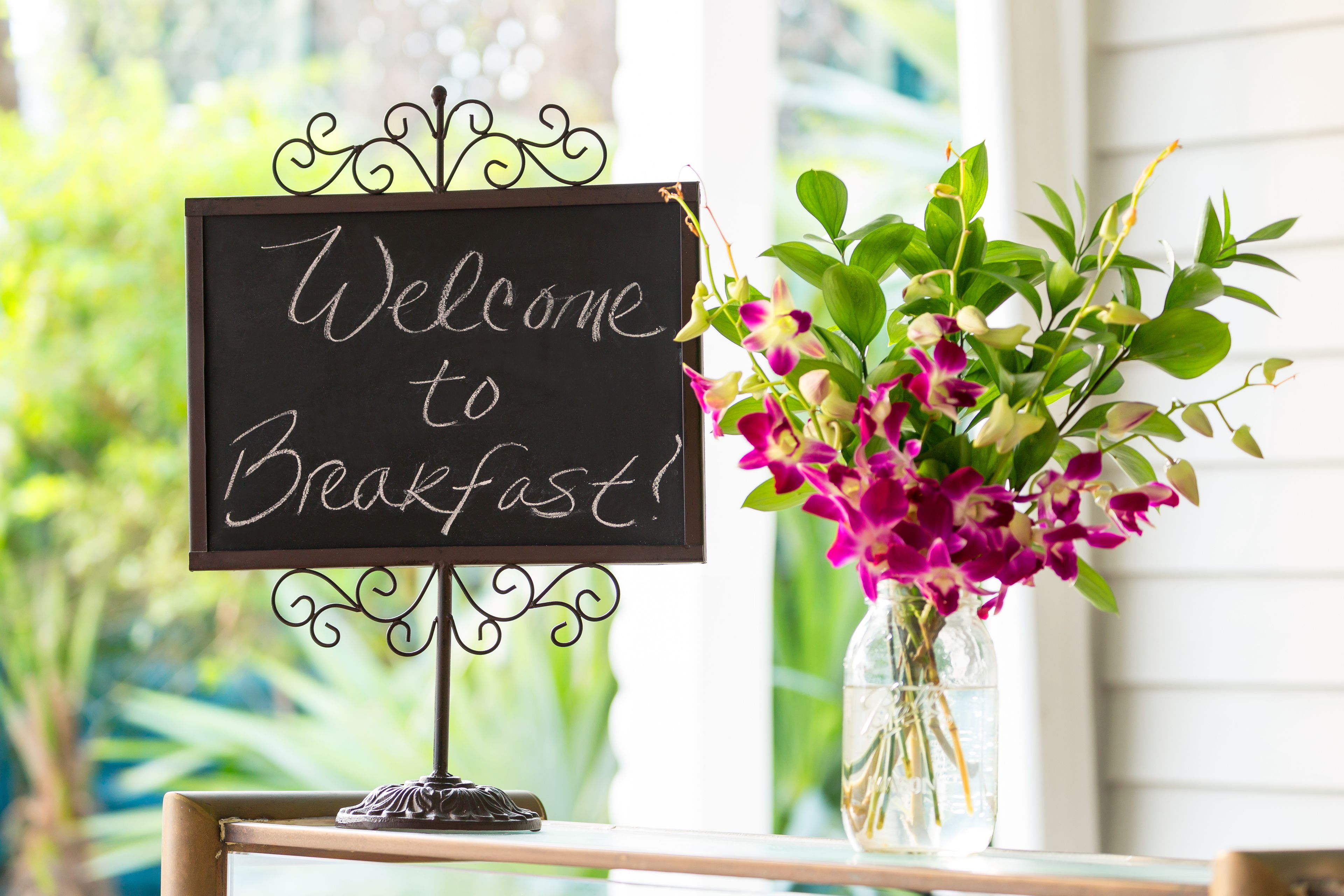 daily cooked-to-order breakfast for a fee
