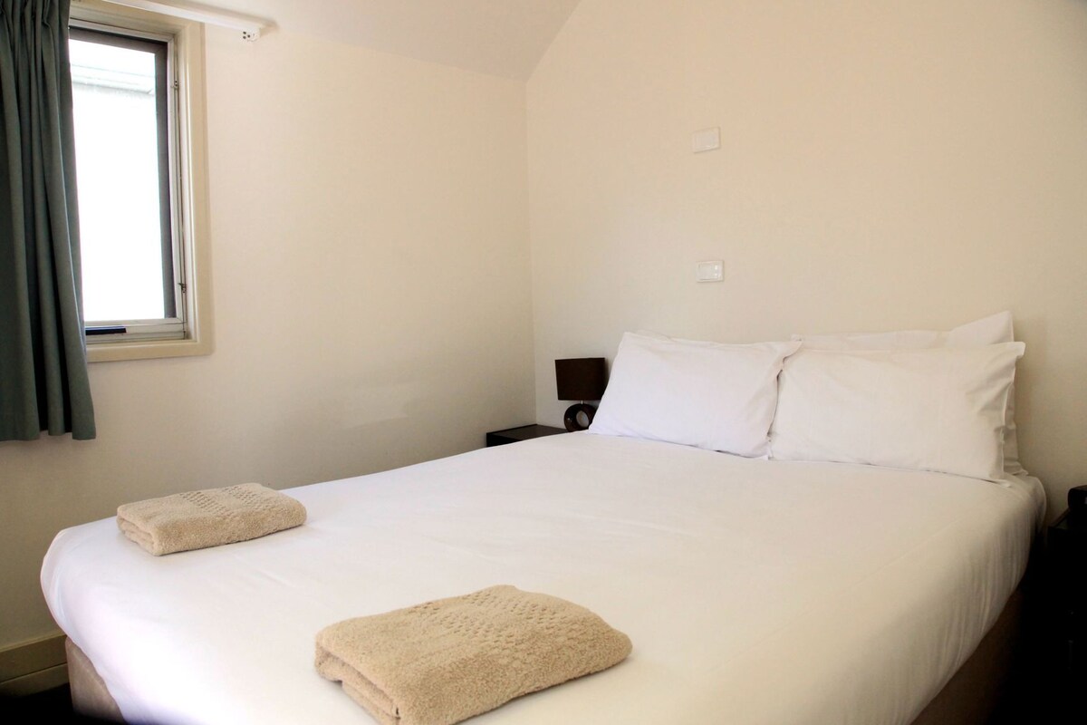Blackout drapes, soundproofing, WiFi (free), alarm clocks