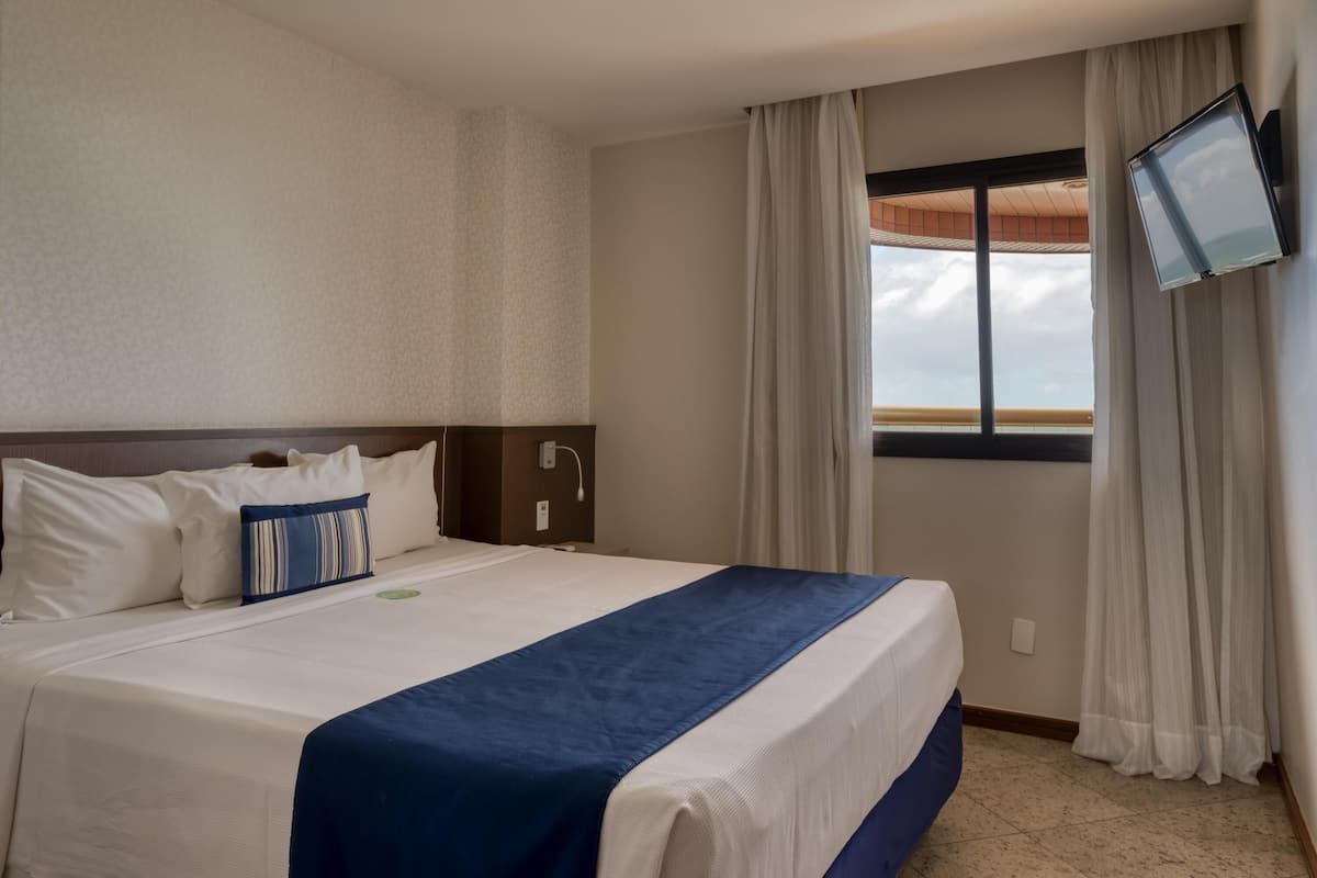 8 habitaciones, minibar y caja de seguridad en la habitación