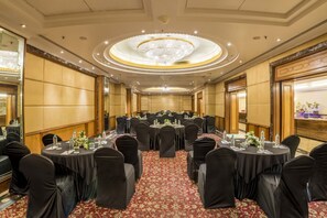 Property amenity - Hotel Parle International (Mumbai)