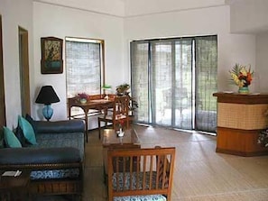 Suite, 1 habitación | Sala de estar | Una televisión