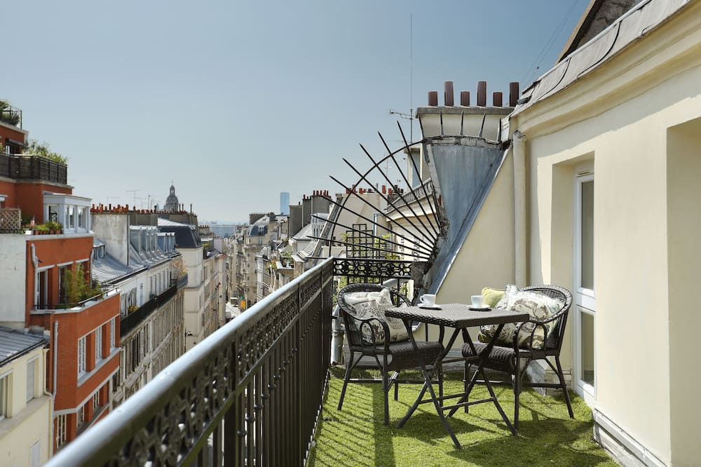 Hôtel R. Kipling by Happyculture