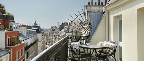 Room, Balcony | Balcony