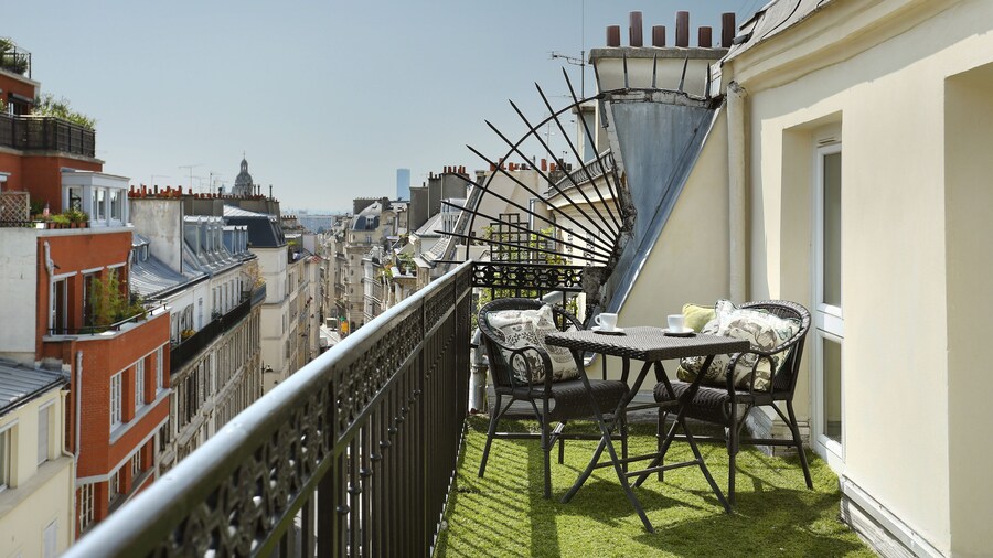 Hôtel R. Kipling by Happyculture