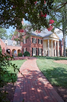 Rizzo Center, a Destination by Hyatt Hotel