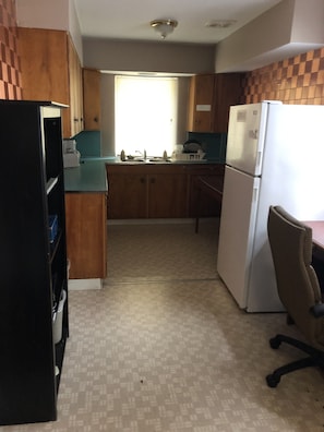 Since Bed Mixed Dormitory Room | Shared kitchen | Fridge, microwave
