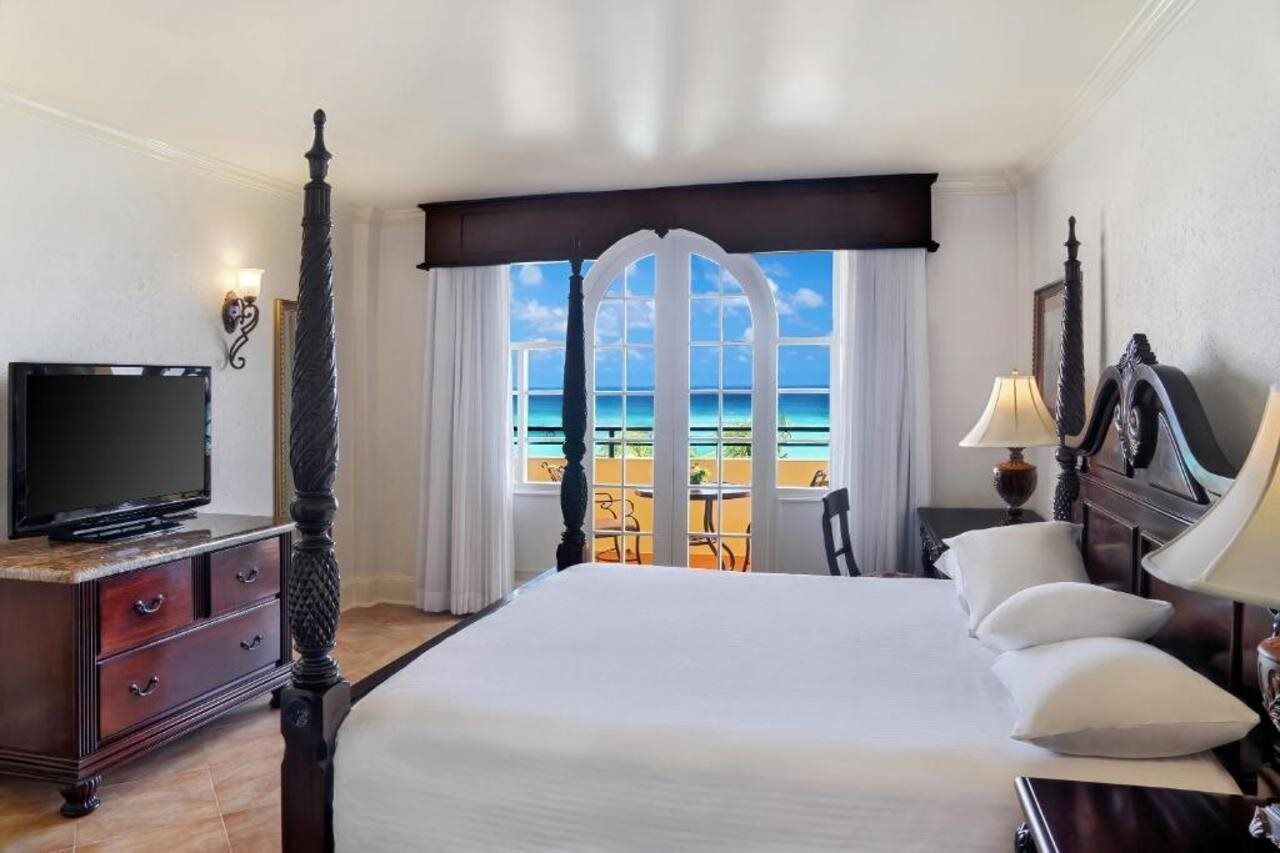 Premium bedding, minibar, in-room safe, blackout curtains