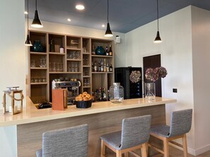 Bar (en el alojamiento)