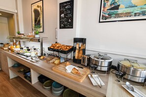 Daily buffet breakfast (EUR 16 per person)