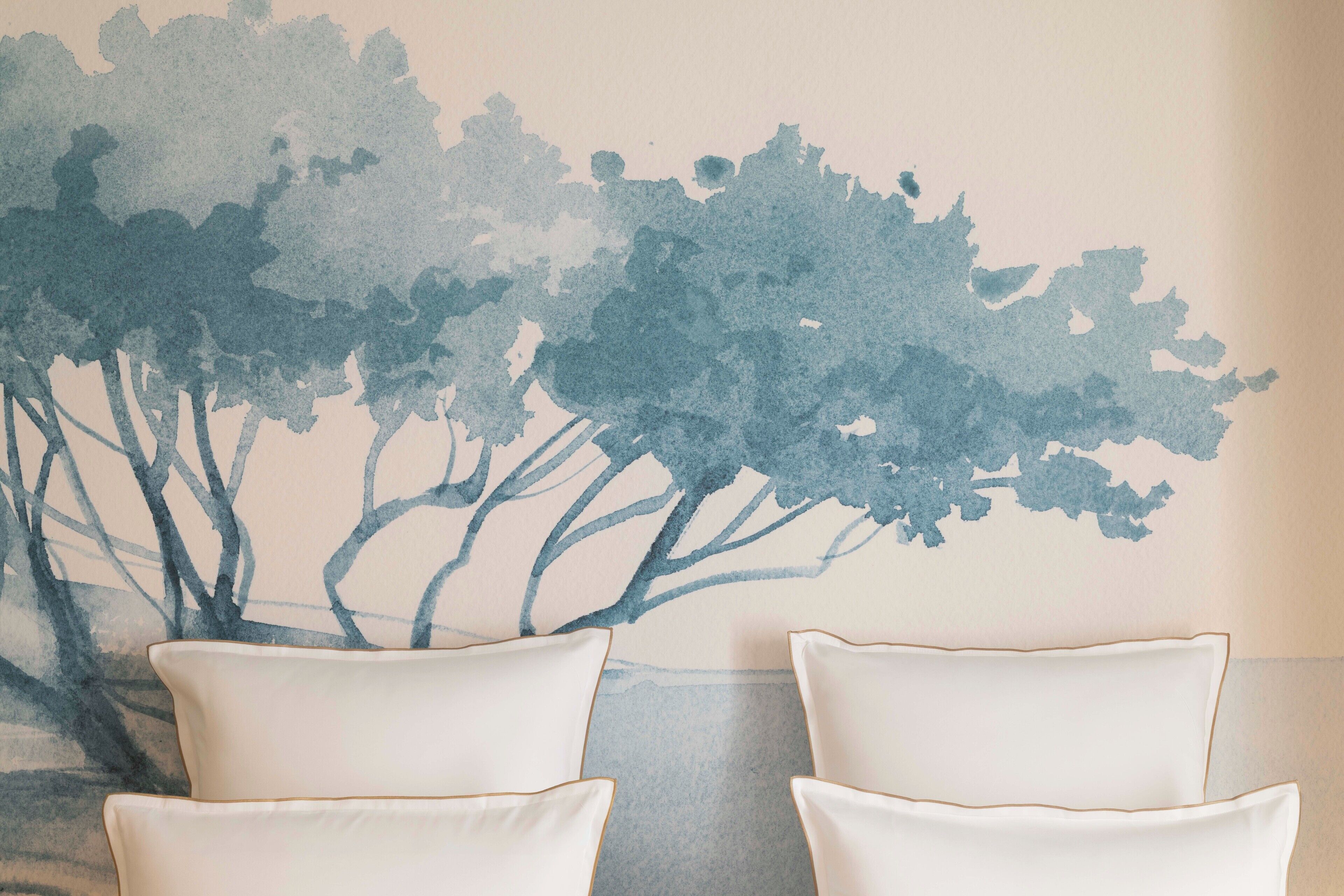 classic triple room | in-room safe, desk, soundproofing, free wifi