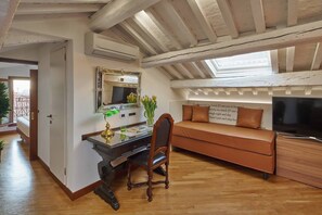 Deluxe Room View, with double bed or 2 single beds | 1 bedroom, premium bedding, down duvets, memory-foam beds
