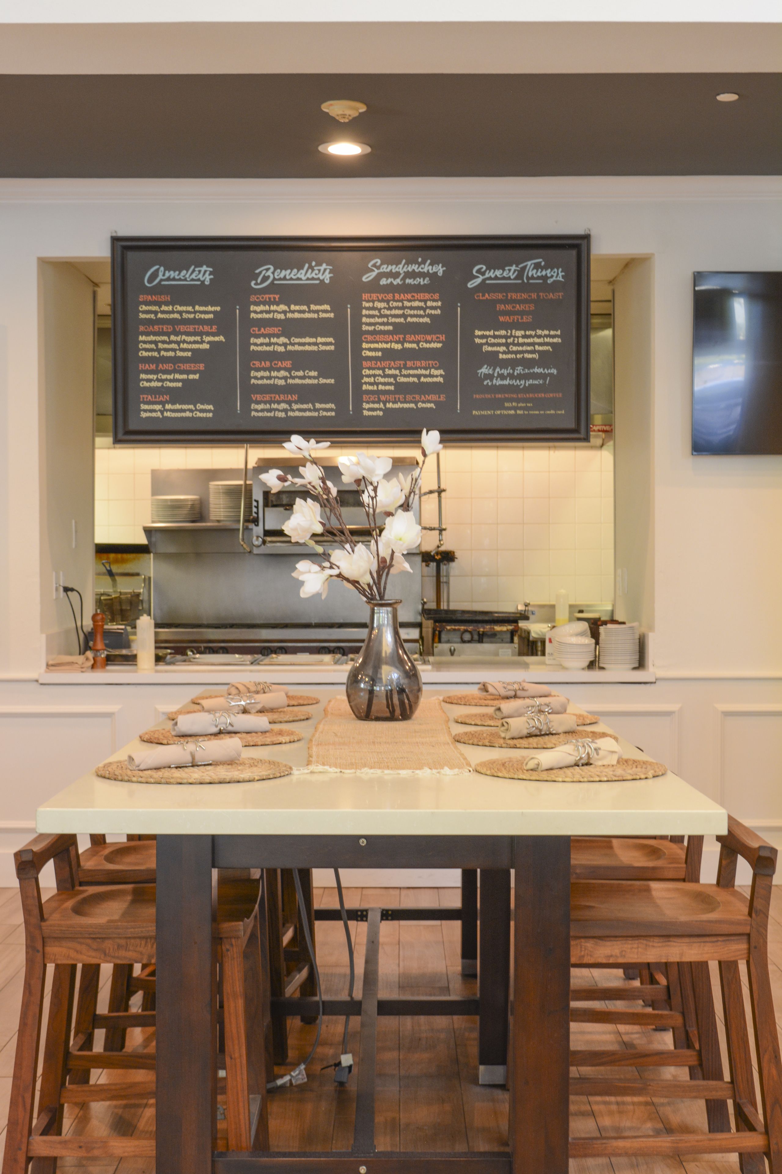 daily cooked-to-order breakfast for a fee