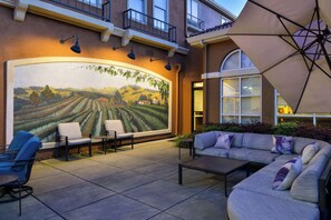 Terrace/patio - Hilton Garden Inn Napa (Napa)