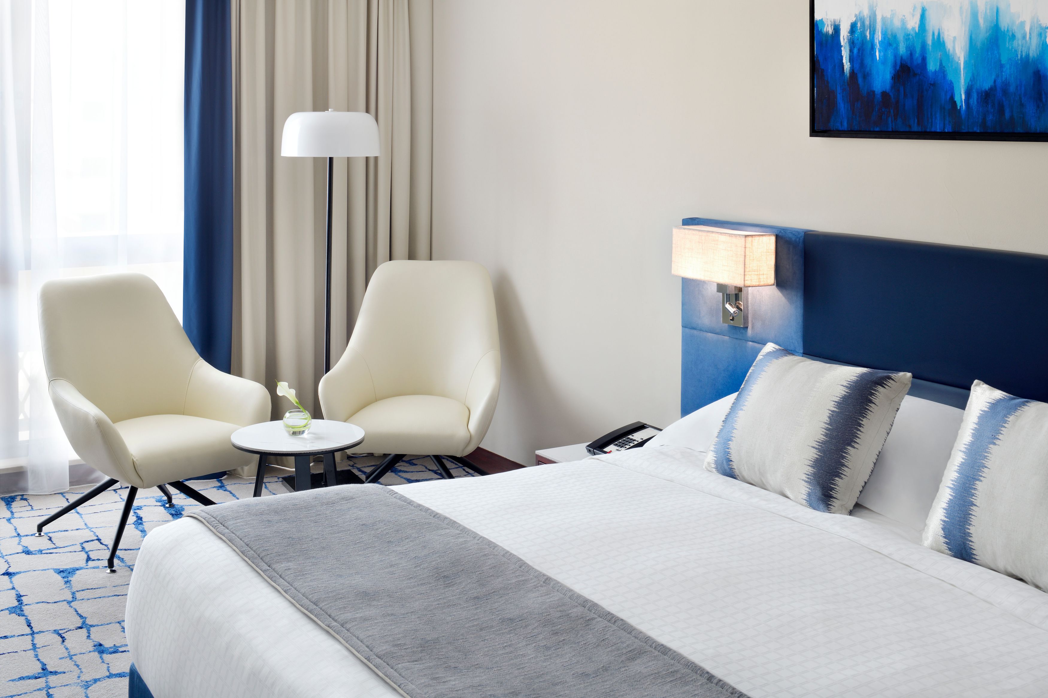 superior king room | 1 bedroom, in-room safe, desk, laptop workspace