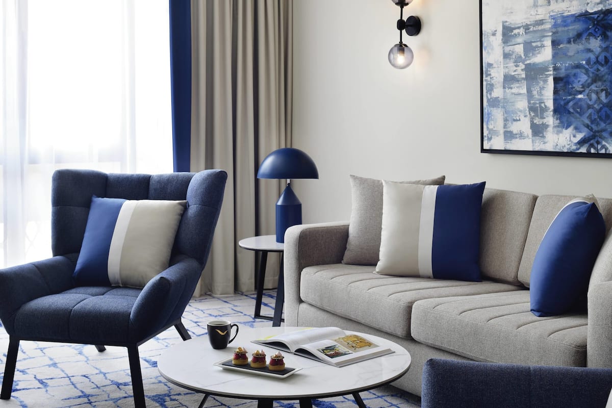 Deluxe Suite, 1 King Bed