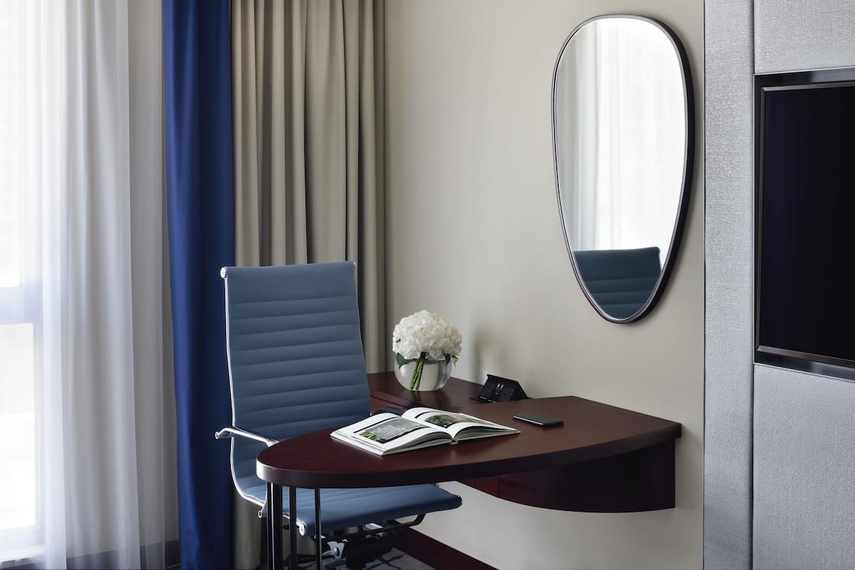 1 chambre, coffre-fort, bureau