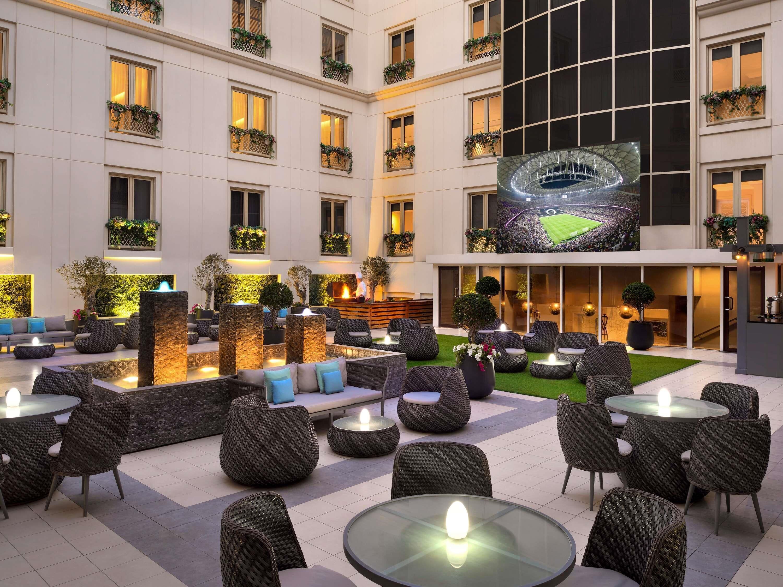 2 من البارات/الاستراحات، بار على حمام السباحة