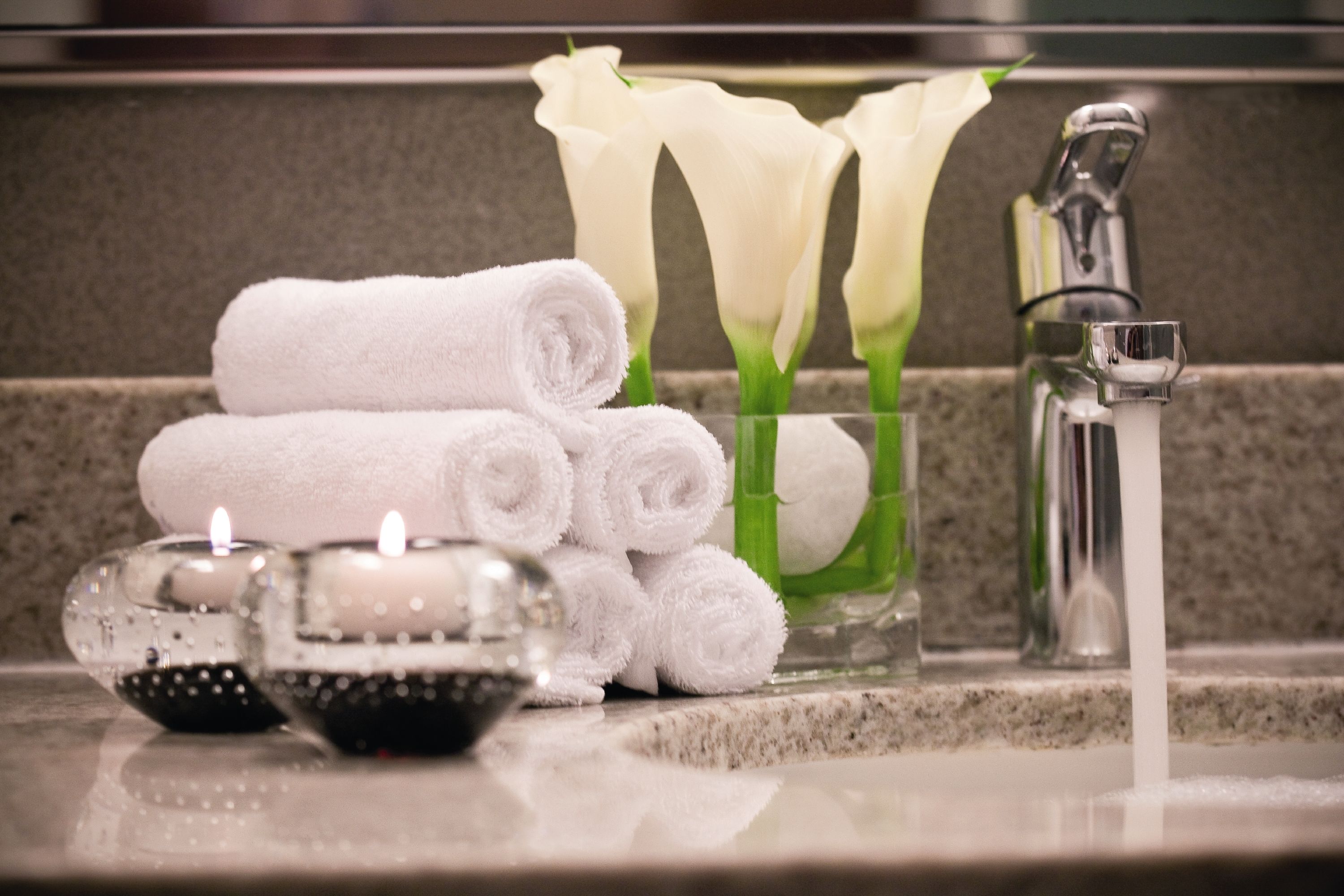 combined shower/bathtub, eco-friendly toiletries, hair dryer, bathrobes