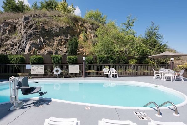 Piscine extérieure
