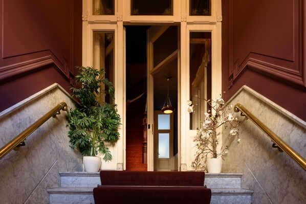 Property entrance - Hotel The Neighbour's Magnolia (Amsterdam)