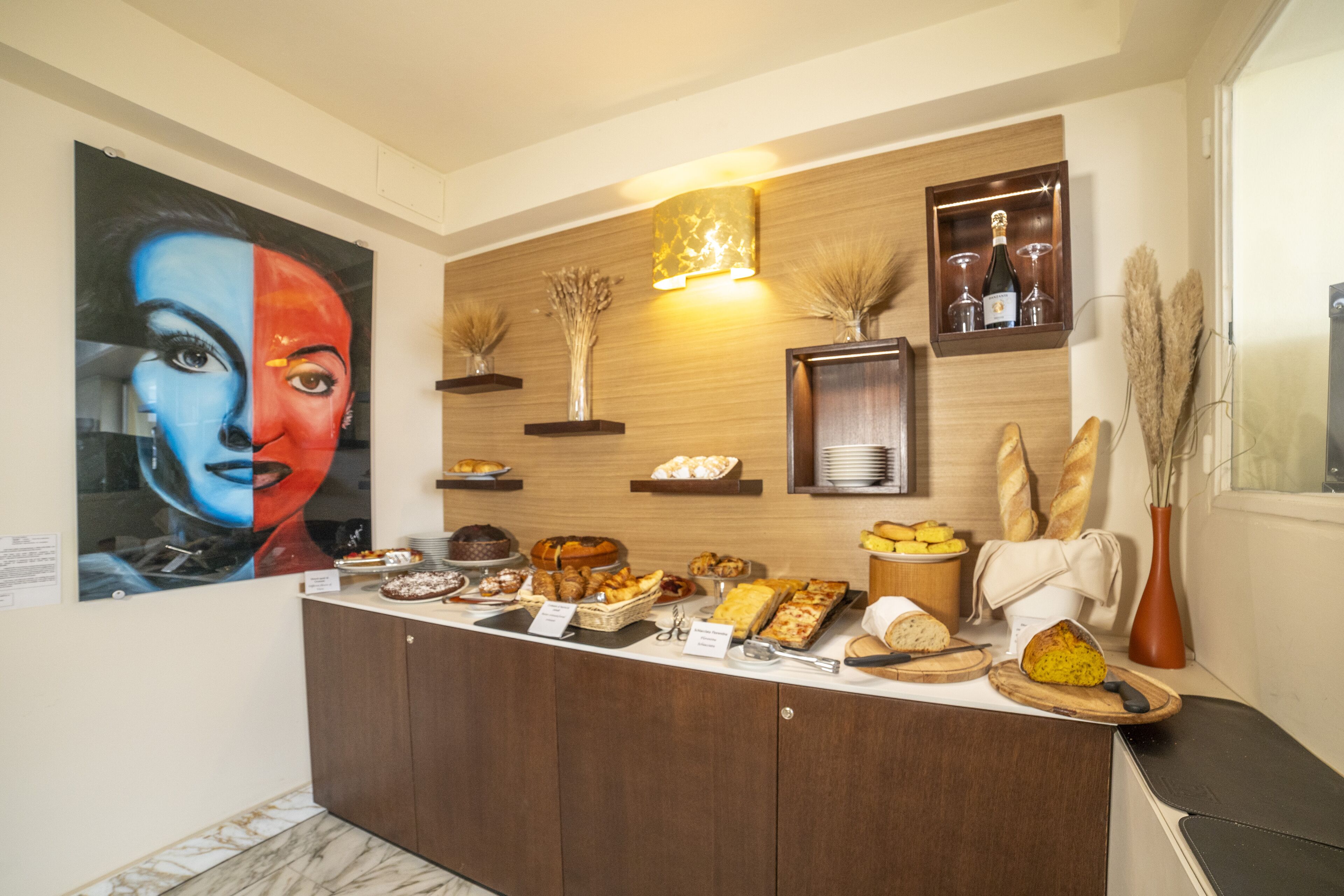 daily cooked-to-order breakfast (eur 18 per person)