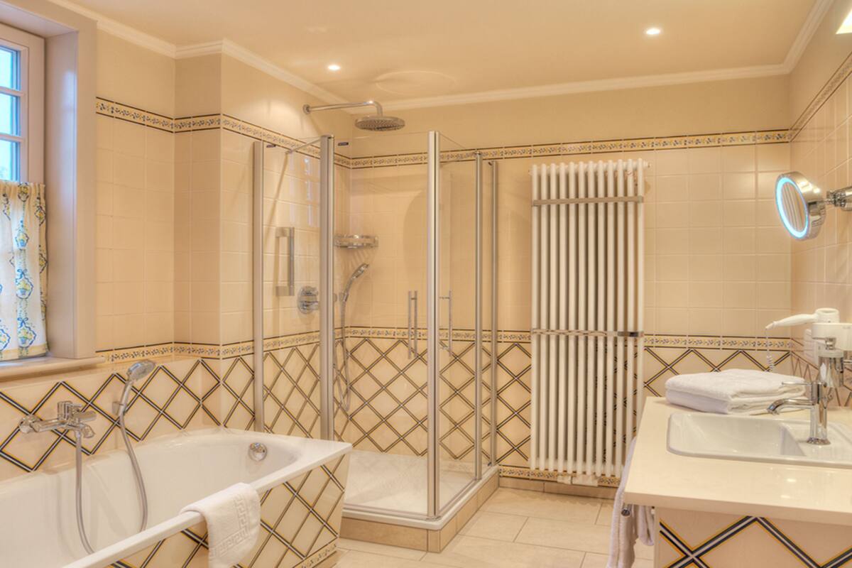 superior double room (marstall) | bathroom | hair dryer, bathrobes, towels