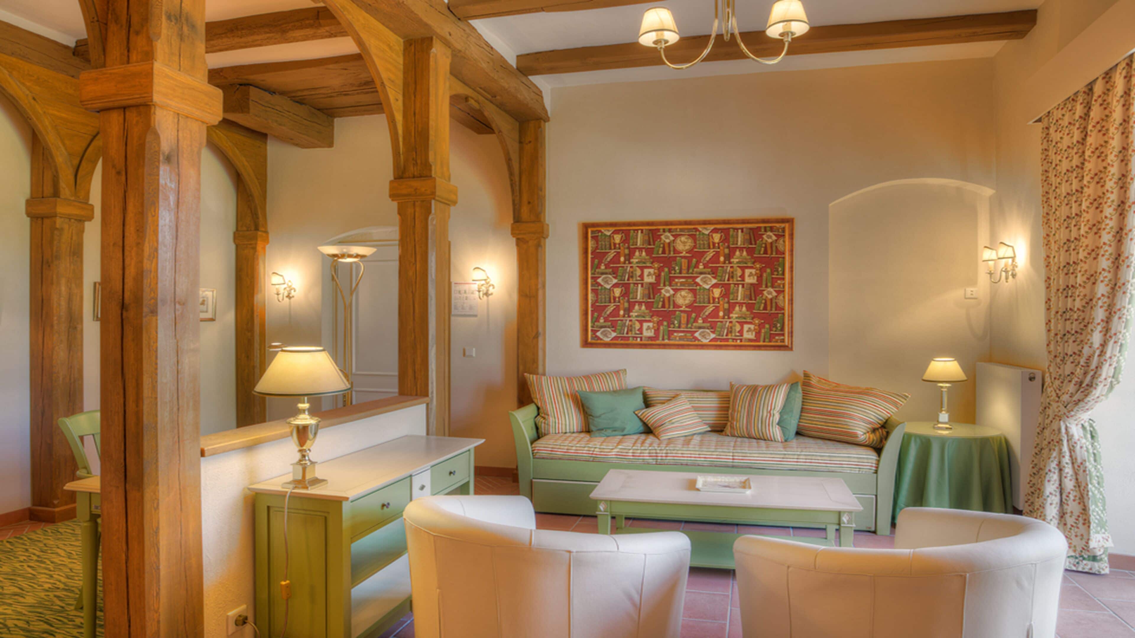 Suite (Marstall) | Wohnbereich | Flachbildfernseher