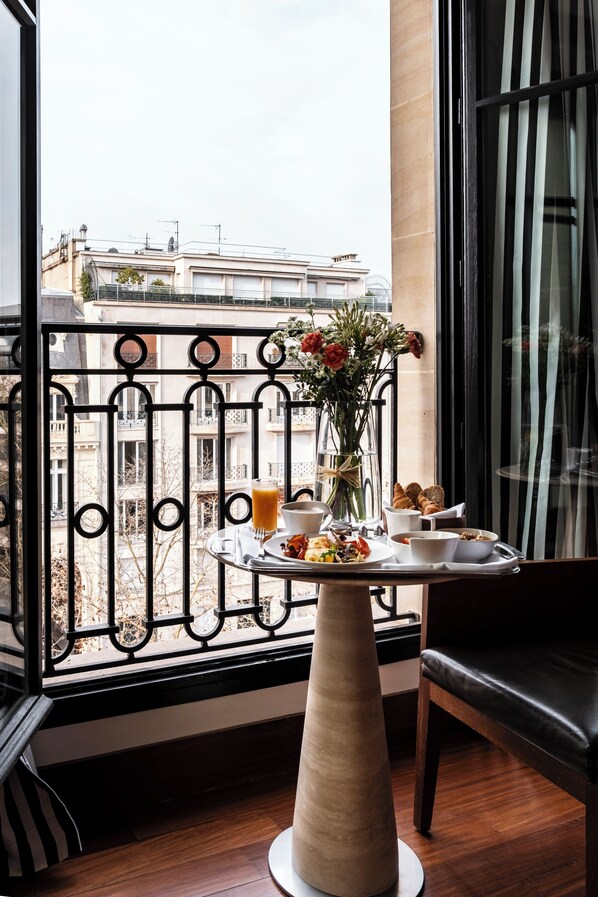 Chambre Prestige - Arc de Triomphe | View from room