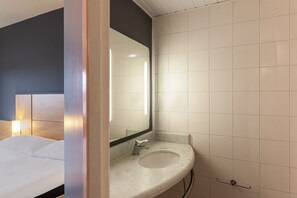 Standard Room, 2 Single Beds