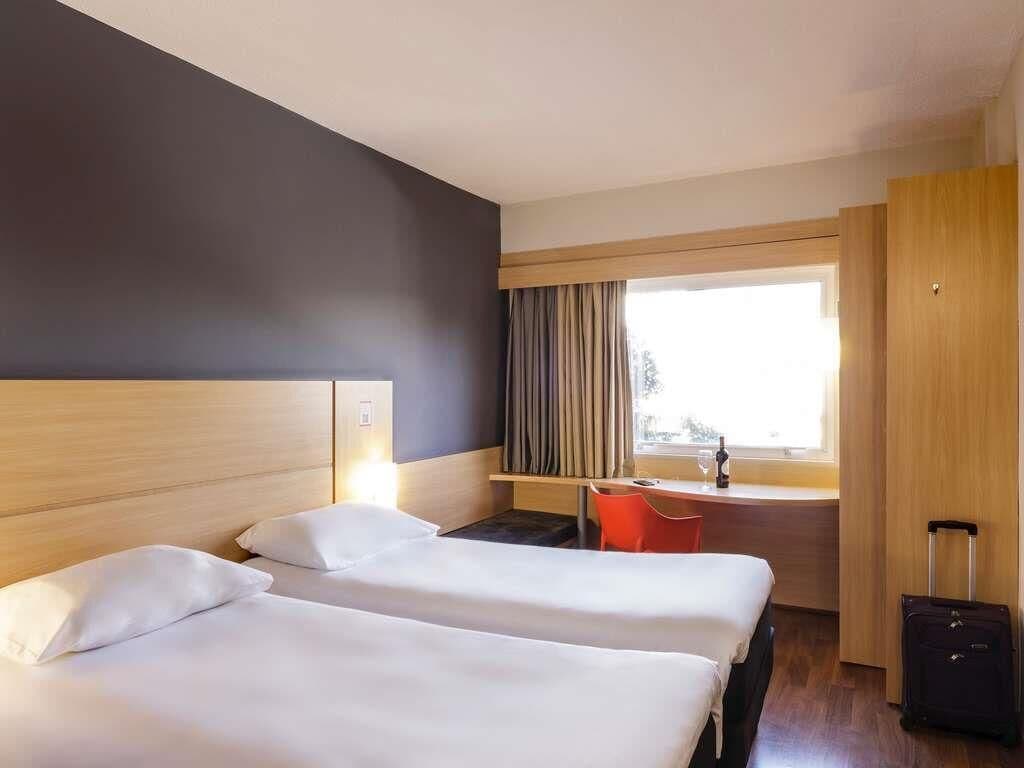 Standard Room, 2 Single Beds