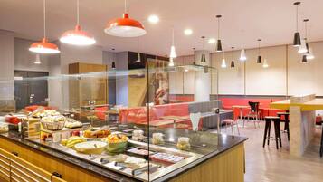 Frokostbuffé hver dag (BRL 54 per person)