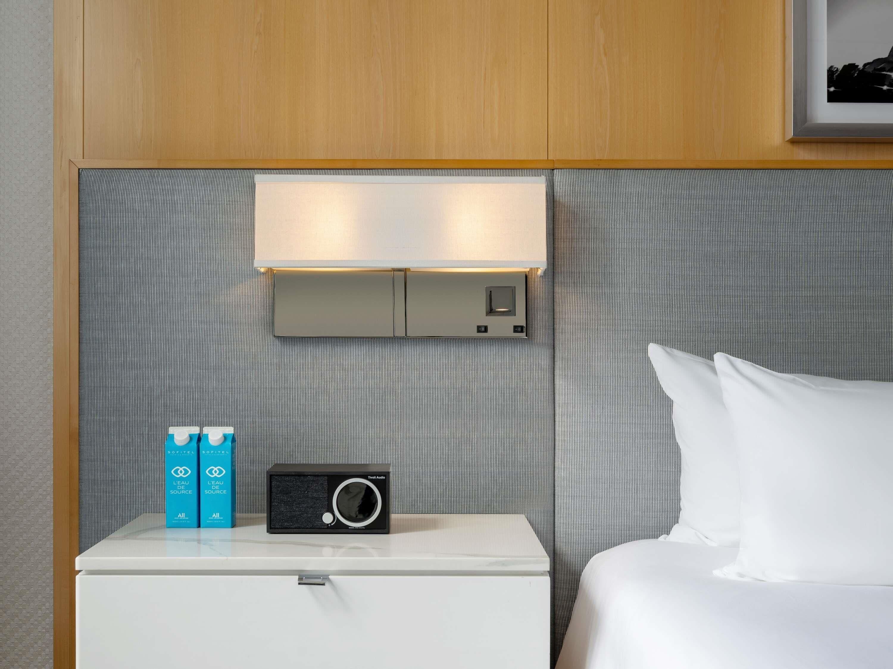 Premium bedding, in-room safe, individually decorated