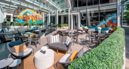 Sofitel Chicago Magnificent Mile