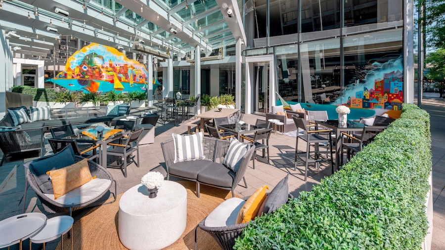 Sofitel Chicago Magnificent Mile