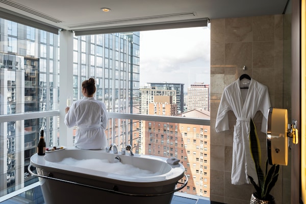 Presidential Suite, 1 King Bed | Bathroom | Separate tub and shower, designer toiletries, hair dryer, bathrobes