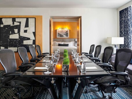 Sofitel Chicago Magnificent Mile - Image 35
