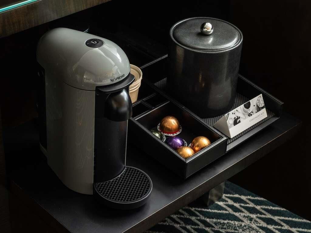 Premium bedding, in-room safe, individually decorated