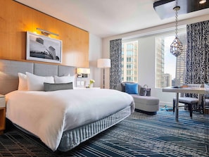 Premium bedding, in-room safe, individually decorated